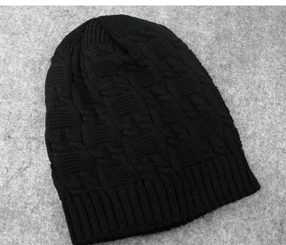 Cable Knit Slouchy Beanie — Classic Texture, Everyday Warmth