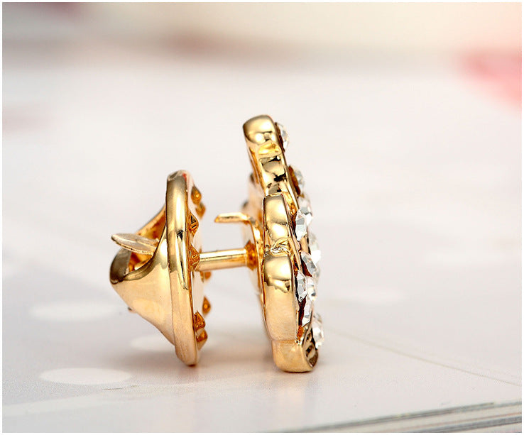 Crown Crystal Lapel Pin — Regal Style, Everyday Wear