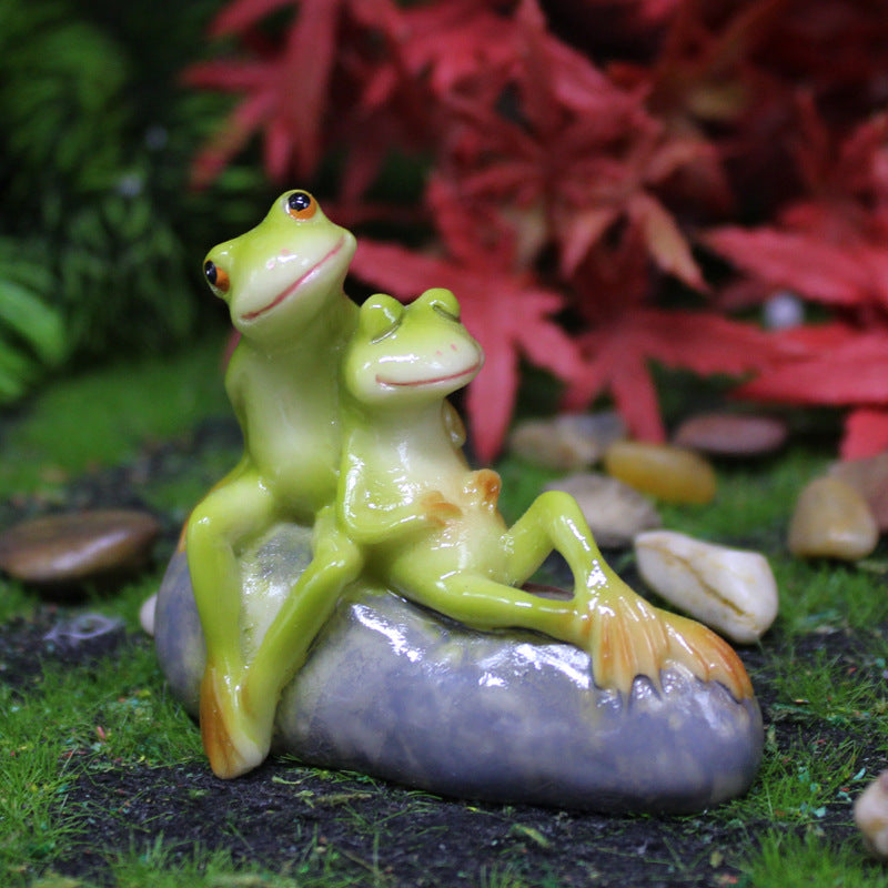 Mini Frog Resin Ornament — Tiny Garden Charm With Big Personality