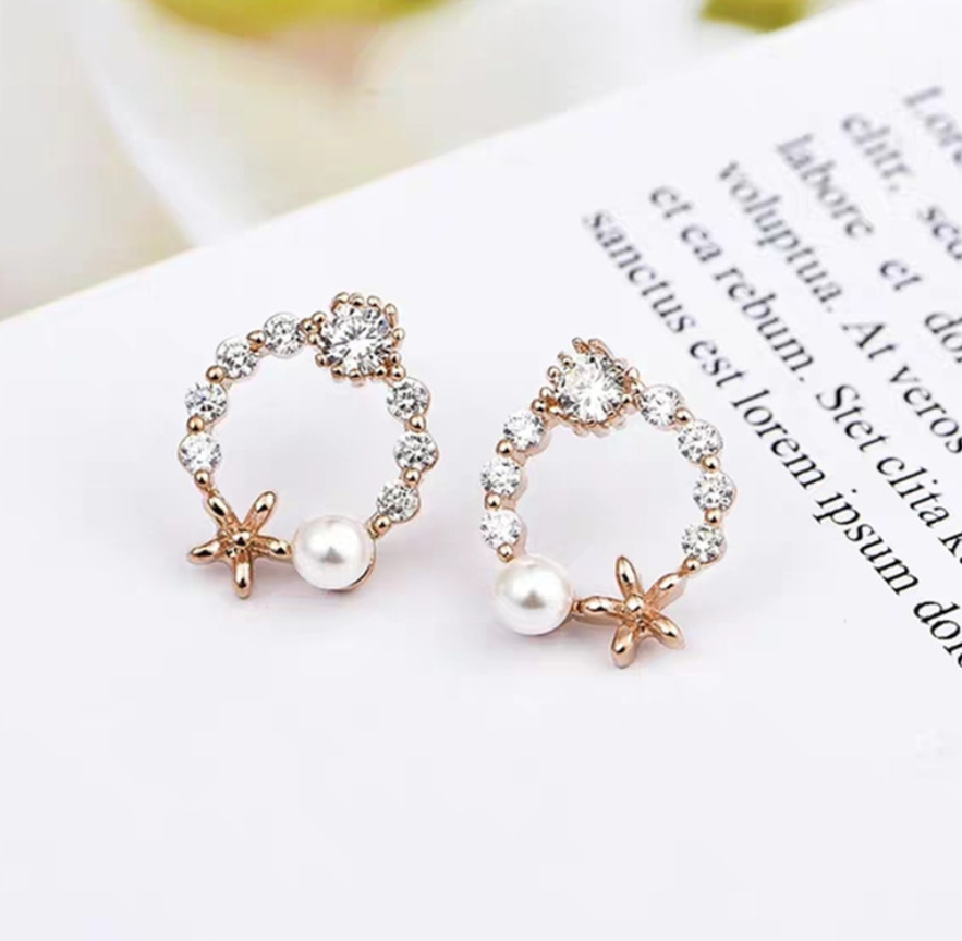 Flower Stud Earrings — Delicate, Gold or Silver, Always Pretty