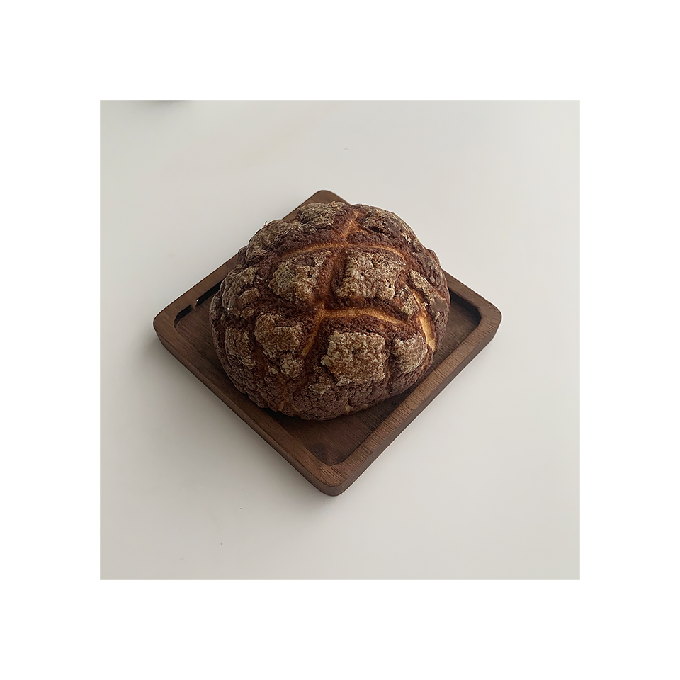 Natural Walnut Wood Coaster — Minimalist Desk Essential